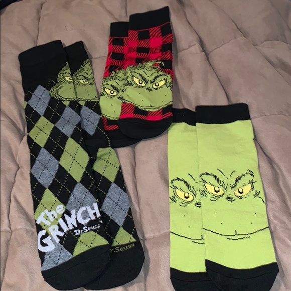 3 pairs Grinch socks never worn, sold 3 together - Picture 2 of 7